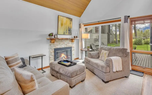 Mt View Lodge - Unit 21