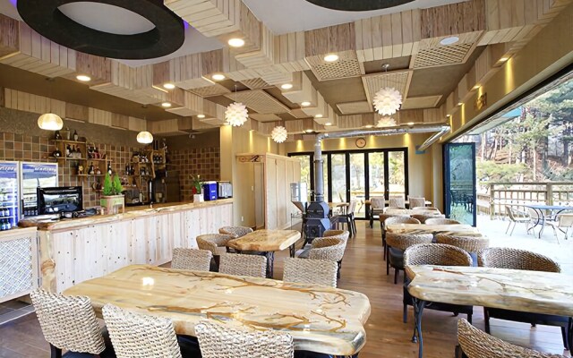 Gapyeong Adonis Pension