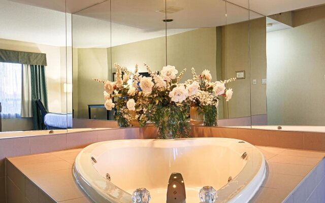 Best Western Plus Travel Hotel Toronto Airport