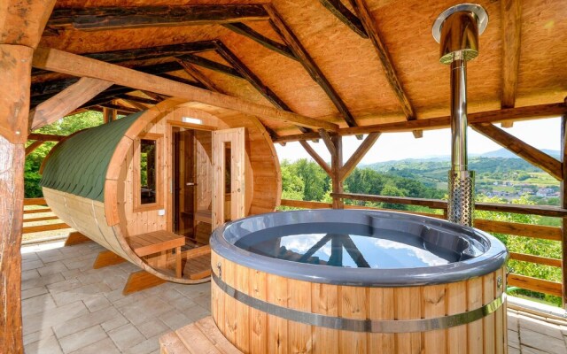 Awesome Home in Adamovec With 2 Bedrooms, Sauna and Wifi
