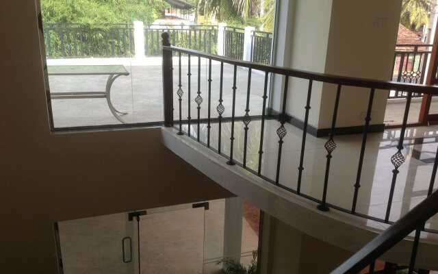 Araliya Blue Beach View Hotel
