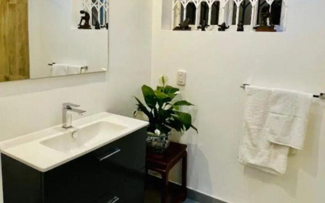 Table Mountain Cottage