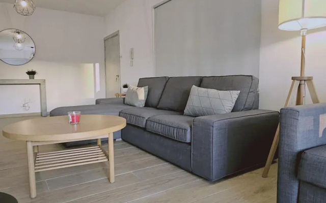 01 LIM - Stay Sky Apartment