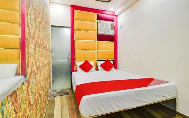 Hotel Double R