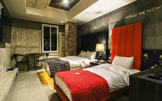 2X Hotel