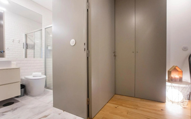 Downtown Studio w/ AC & Patio by LovelyStay