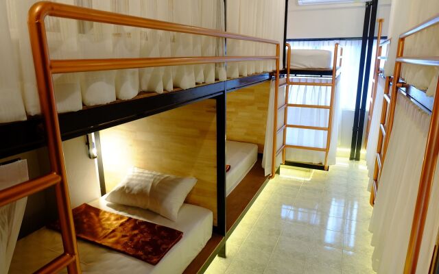 Sleep Owl Hostel