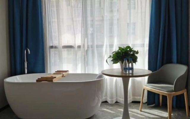 Yahao Garden Hotel (Shenzhen International Convention and Exhibition Center)