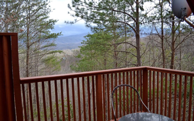 Honeymoon Hills Gatlinburg Cabin Rentals