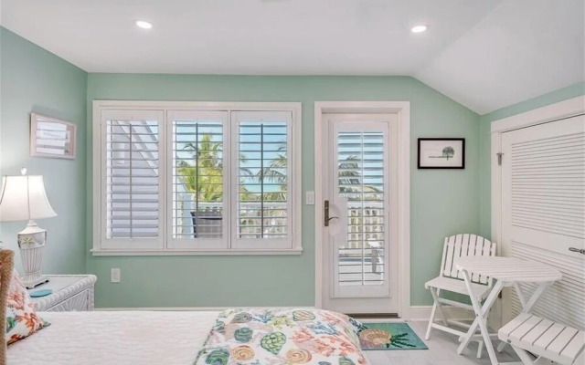 Turtleback 11 3 Bedroom Villa by RedAwning