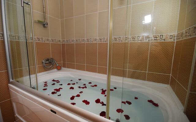 Villa Yonca by Helaltatilvillari