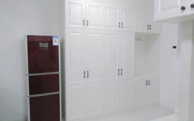 Pig Pig Sister's Apartment (Shenyang Construction University Shop)