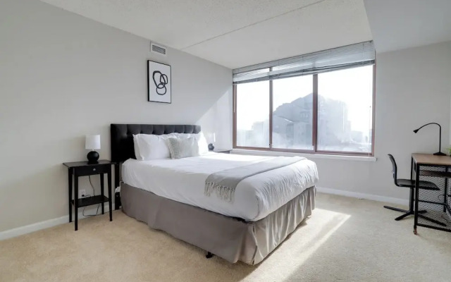 Modern 2BR Stay Near DC Arlington VA