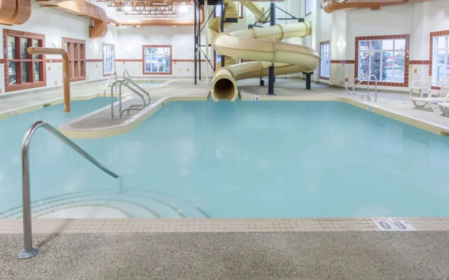 Ramada Camrose