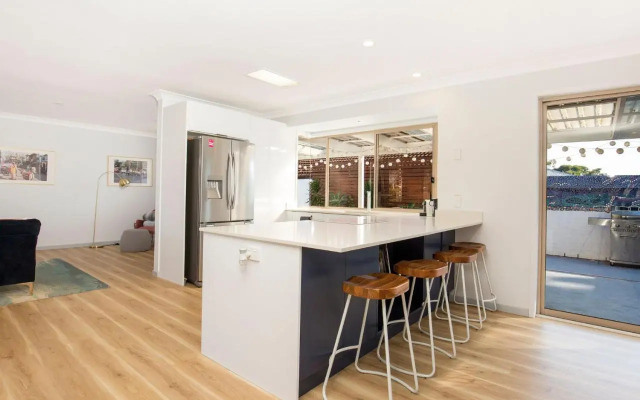 Meeseeks I Pet Friendly I 2 Mins Walk to Beach