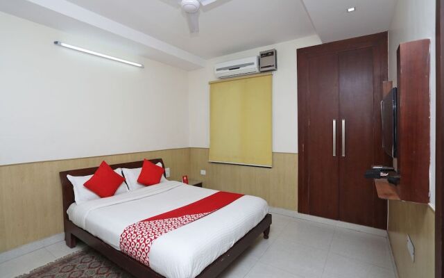 OYO 2295 Hotel Razia Inn