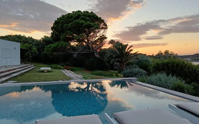 Summer Villa in Porto Rafti