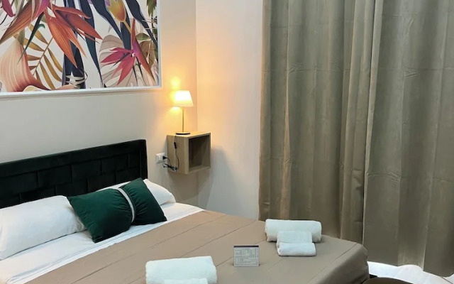 VPM room's central train station