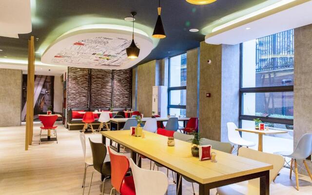 Ibis Neijiang North Railway station Hotel