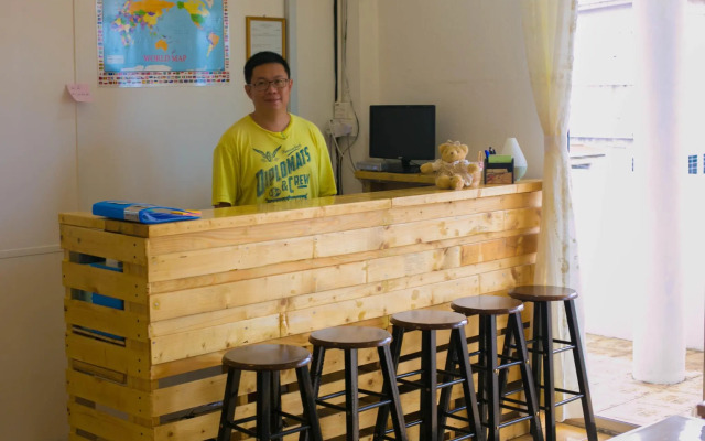 Alice Semporna Backpackers Hostel