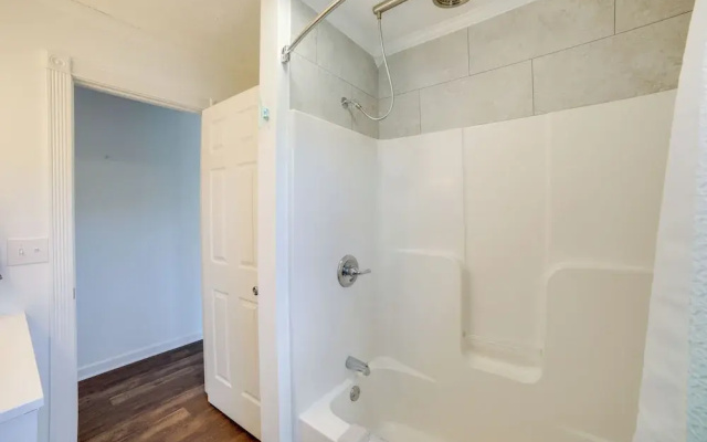 Charming Riverfront Retreat in Monticello!