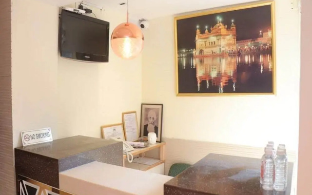 OYO Flagship 40500 Hotel Mid Town