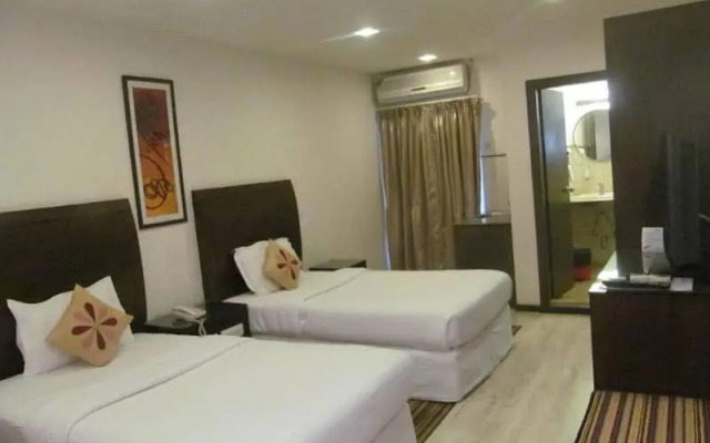 Shilton Residence Hotel