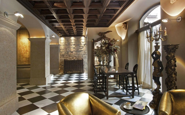 Arai Aparthotel
