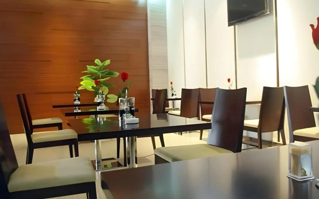 Jinjiang Metropolo Zhenjiang Railway Station Wanda Plaza