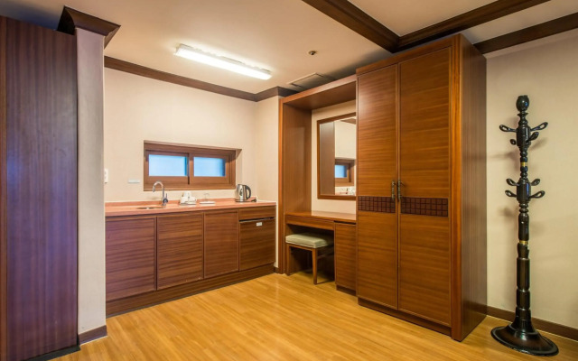 Osaek Greenyard Hotel