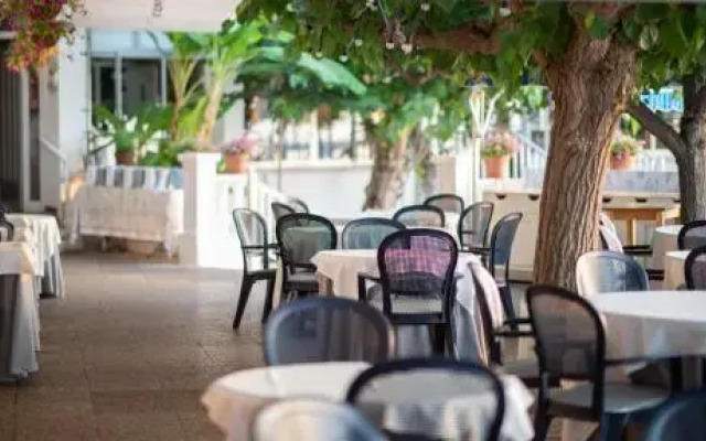 Hotel Juanito Platja