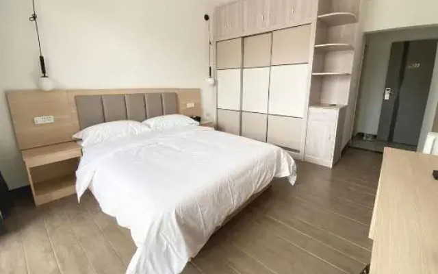 Nineteen Degree Travel Residential B&B