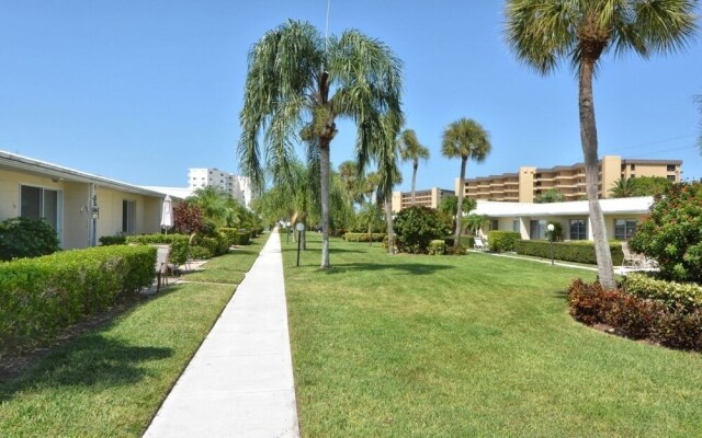 Jamaica Royale 604 - 2 Br Condo