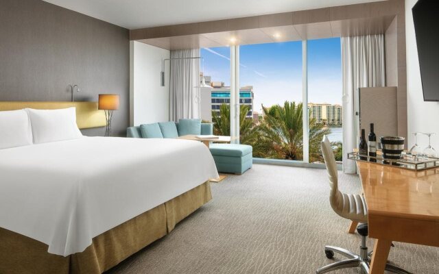 Cloister At The Boca Raton