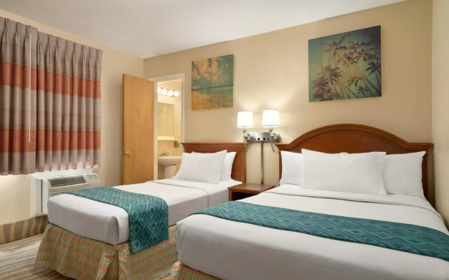 Plim Plaza Hotel
