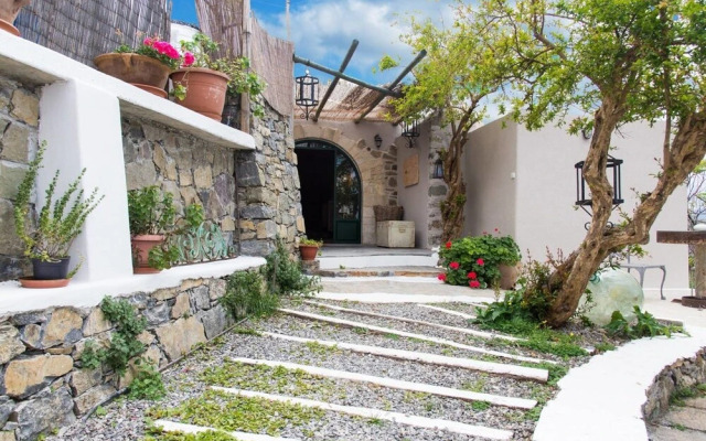 The Old Pomegranate House - Sea View - AC - Wifi - SAT TV