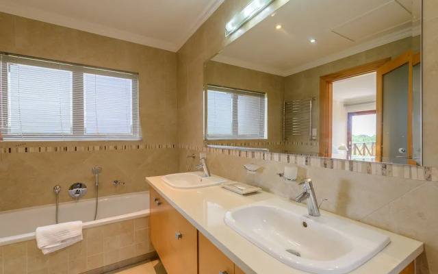 San Lameer Villa Rentals 14407