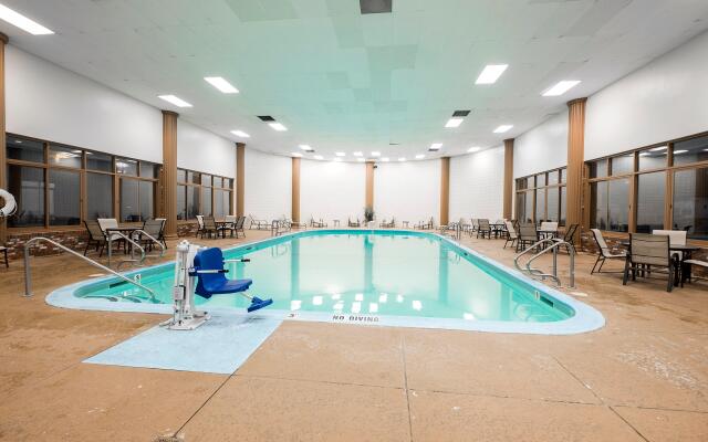 Red Roof Inn PLUS+ Boston - Woburn/ Burlington