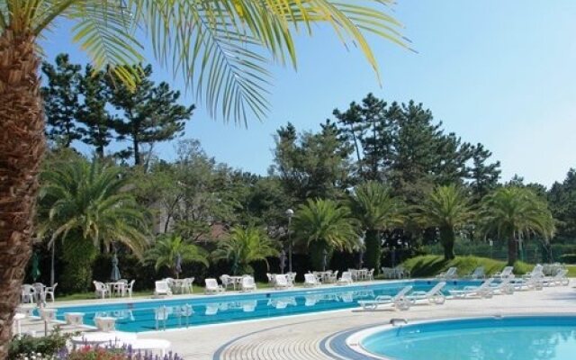 Shizunami Resort Swing Beach Hotel