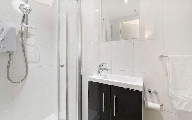 Bond Street Apartments