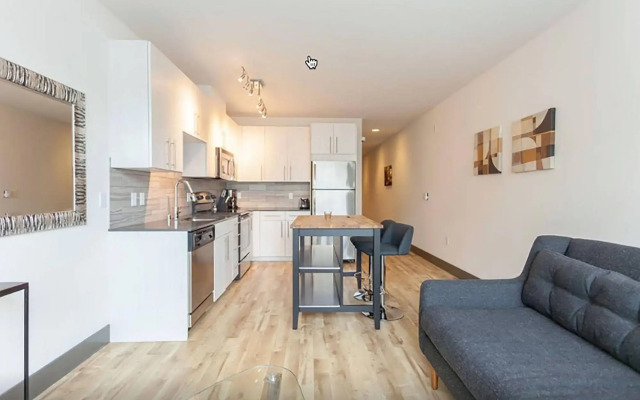 Belltown Waterfront Suites by Barsala