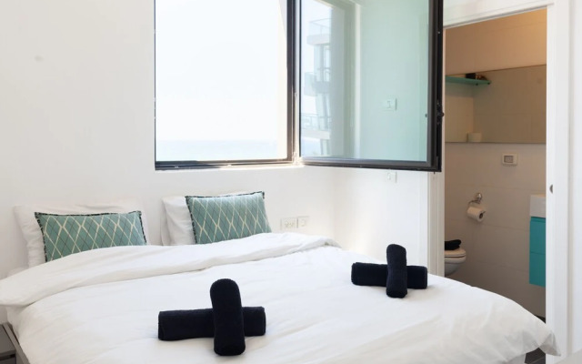 Beautiful Sea View Apt Tel Aviv TL5