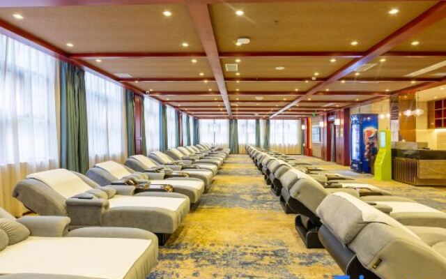 Yuma Bay Hot Spring Hotel