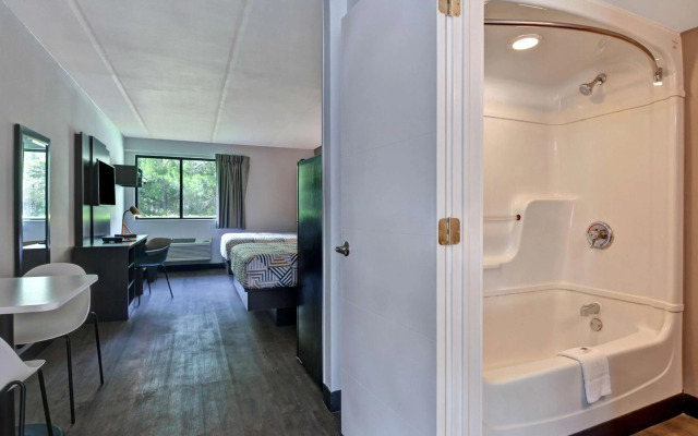 Studio 6 Jacksonville, FL - Baymeadows