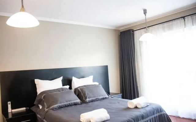 Inviting 3-bed Apartment In The City