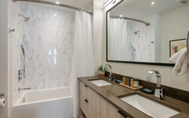 201 - Four Bedroom Argent 4 Condo