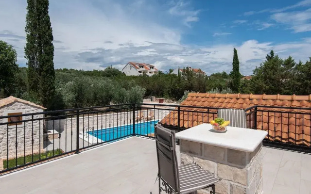 Holiday Villa Lovište Paradise