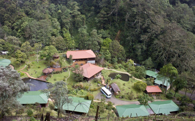 Trogon Lodge