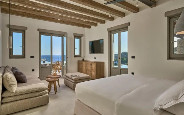 Ios Grand Pool Suites
