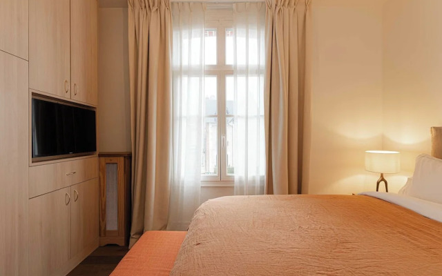 Spacious House - AC- 5br-12p- Deauville